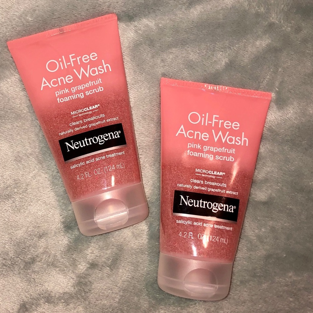 Neutrogena foaming scrub acne wash